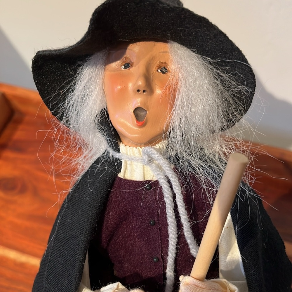 VINTAGE BYERS’ CHOICE HALLOWEEN WITCH